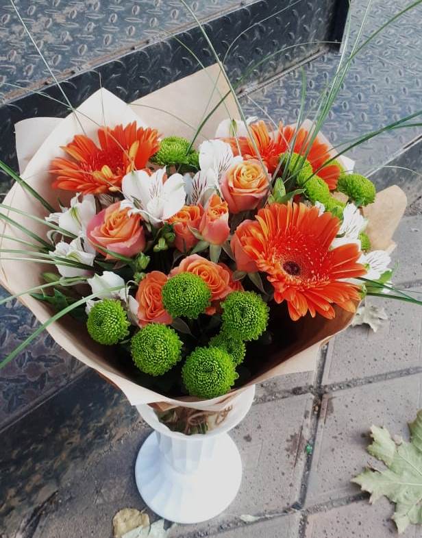 Букет цветов из: Герберы, Хризантемы, Альстромерии и Розы в Бабстово