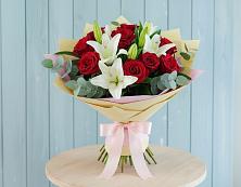 Букет цветов из:  Лилии и Розы в Бабстово