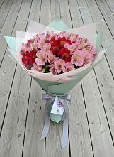 Букет цветов из:  Альстромерии #REPLACE_PRED# Бабстово