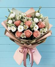 Букет цветов из:  Розы, Альстромерии и Лизиантусы в Бабстово