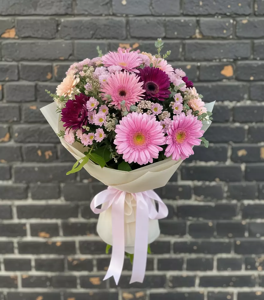 Букет цветов из: Герберы и Хризантемы в Бабстово