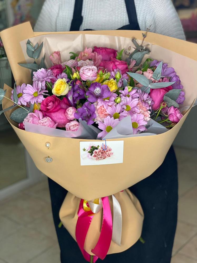 Букет цветов из: Хризантемы, Гвоздики и Альстромерии в Бабстово