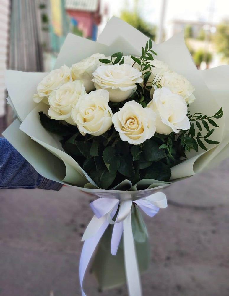 Букет Белые розы Проуд в Бабстово