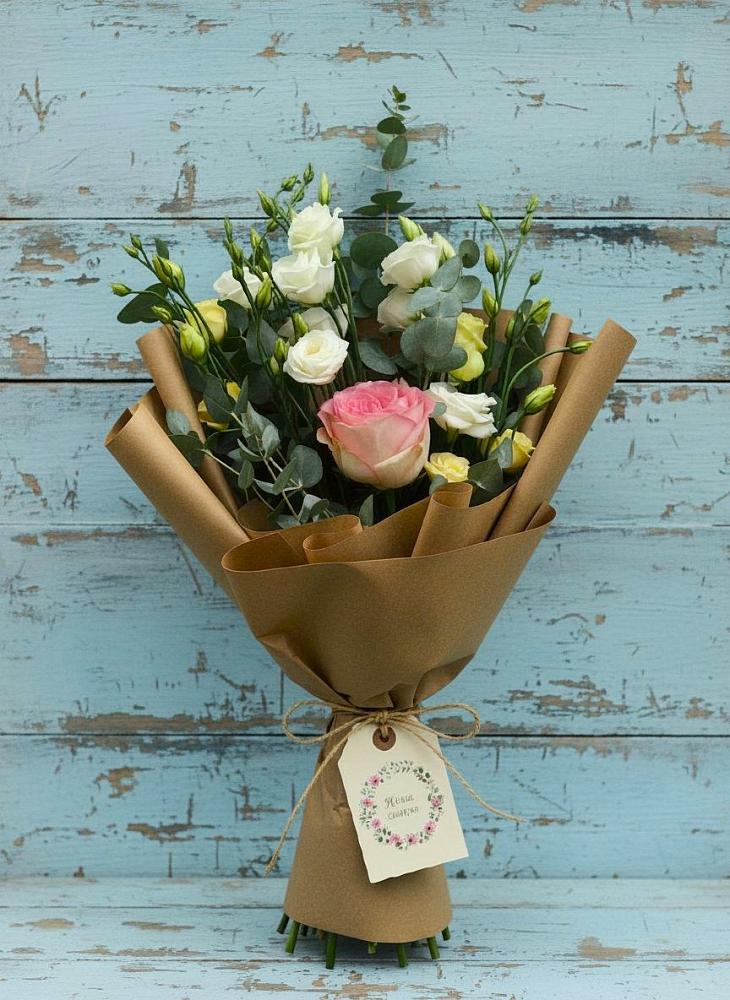 Букет цветов из: Розы и Лизиантусы в Бабстово