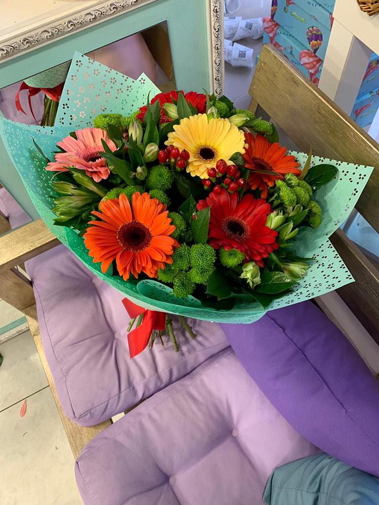 Букет цветов из: Герберы, Хризантемы и Альстромерии в Бабстово