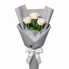 Букет 3 белые розы в Бабстово