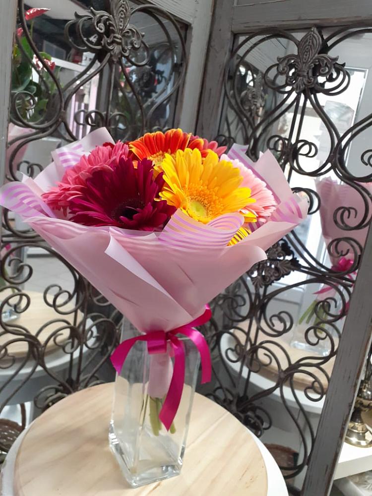 Букет цветов из: Герберы в Бабстово