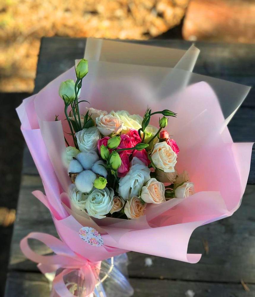 Букет цветов из: Розы и Лизиантусы в Бабстово