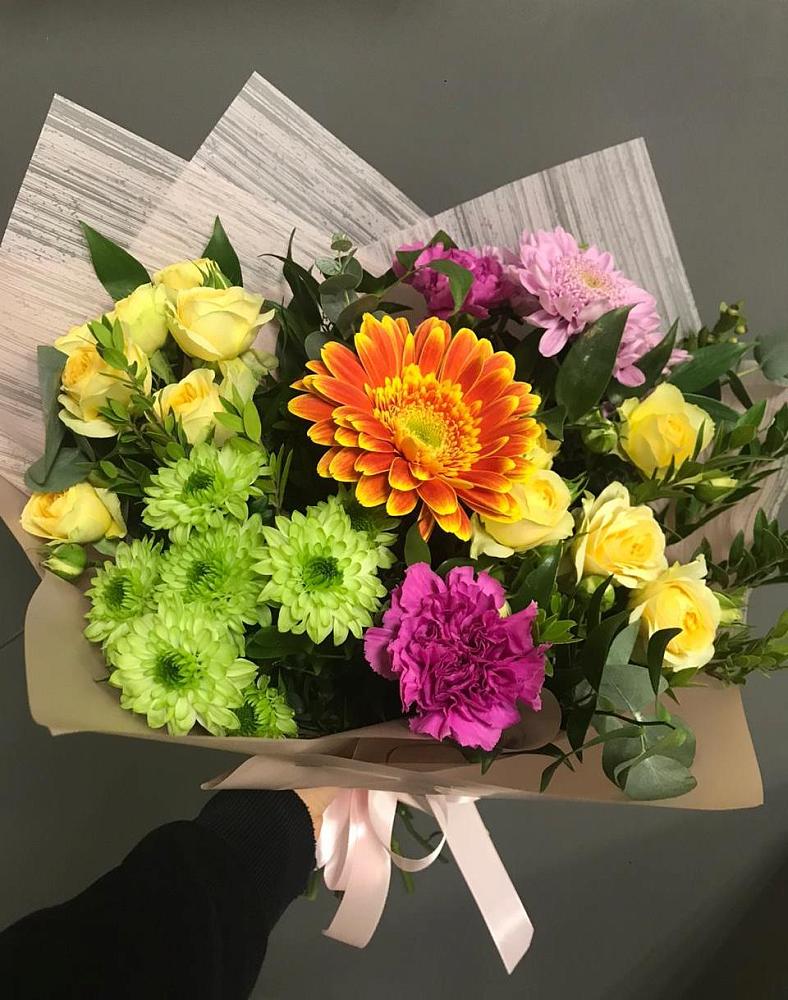 Букет цветов из: Гвоздики, Герберы, Розы и Хризантемы в Бабстово