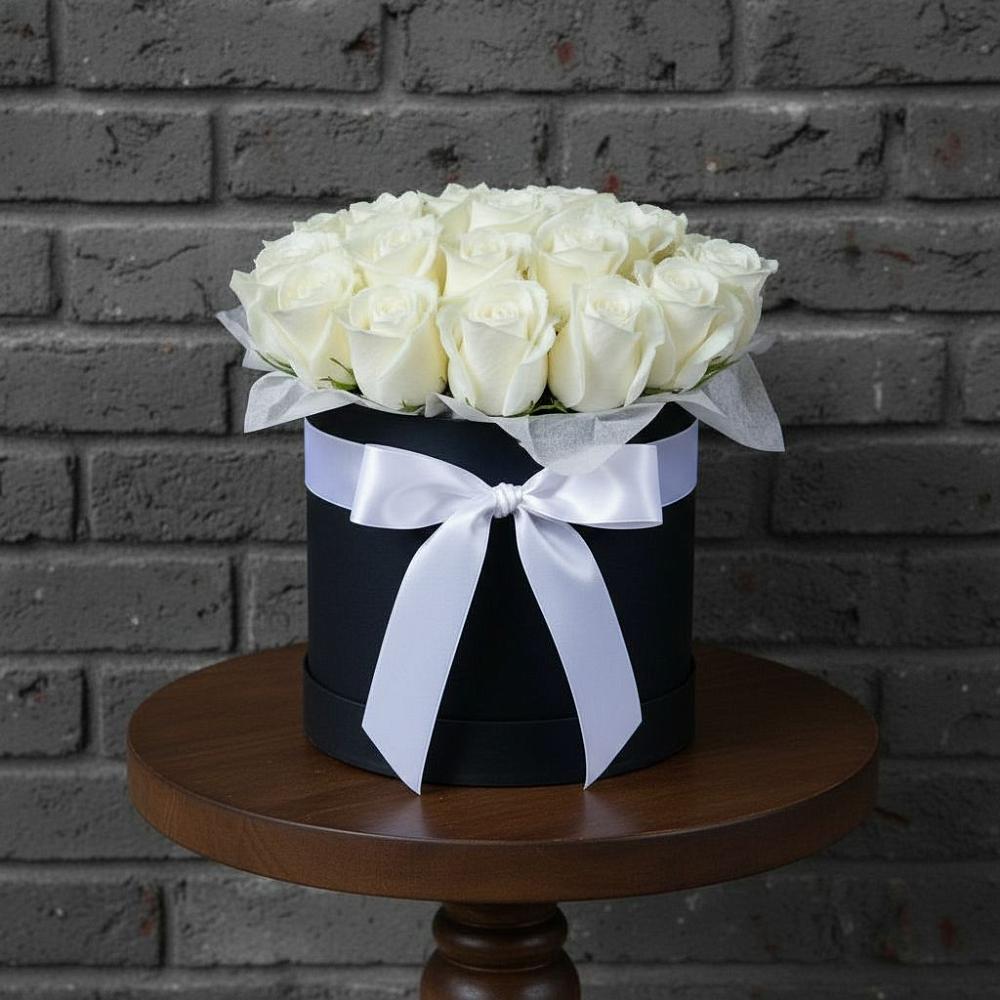 Цветочная композиция из Розы в шляпной коробке в Бабстово